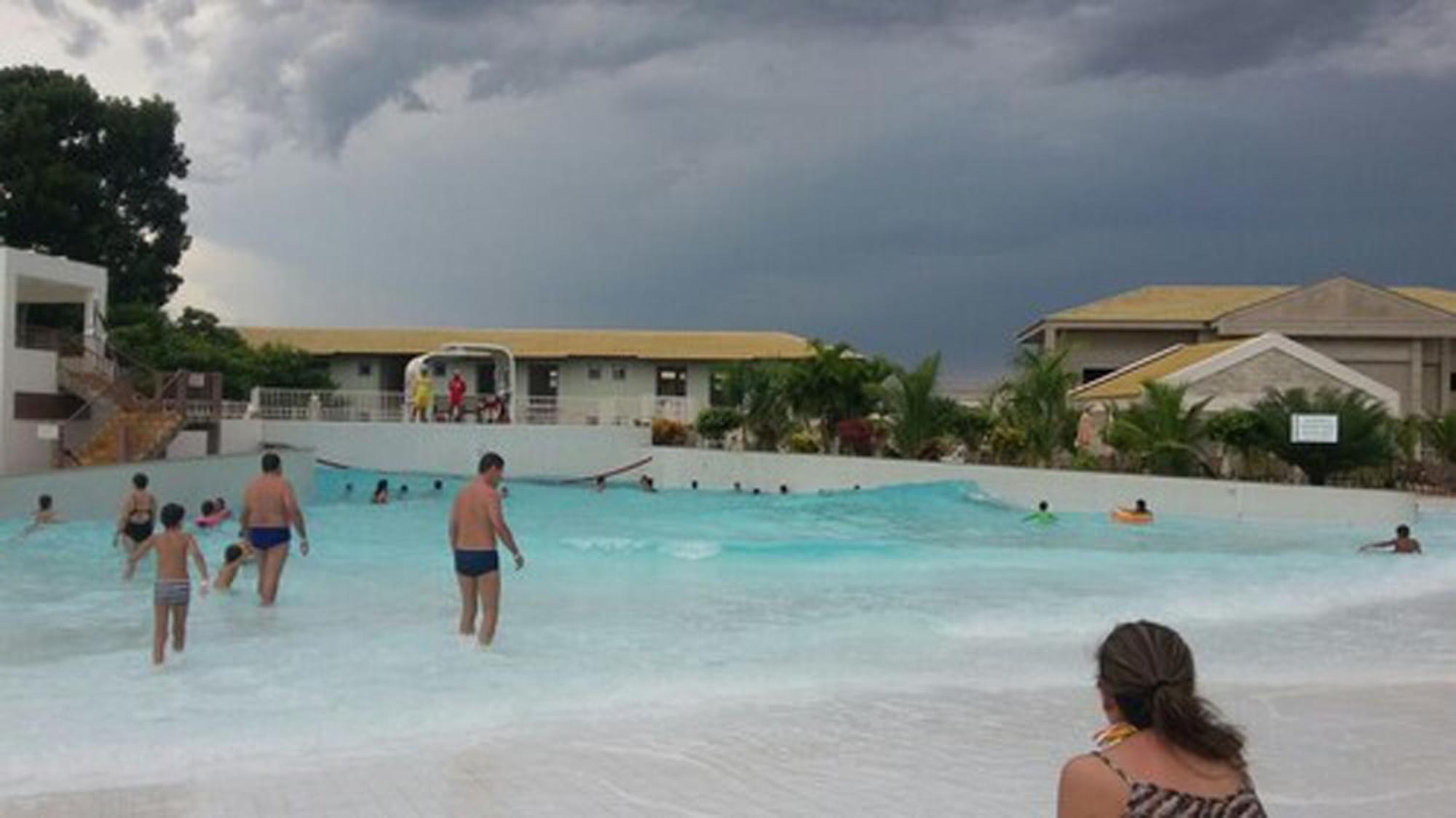 Aparthotel Lacqua Diroma - Piscina De Ondas Exclusiva Caldas Novas