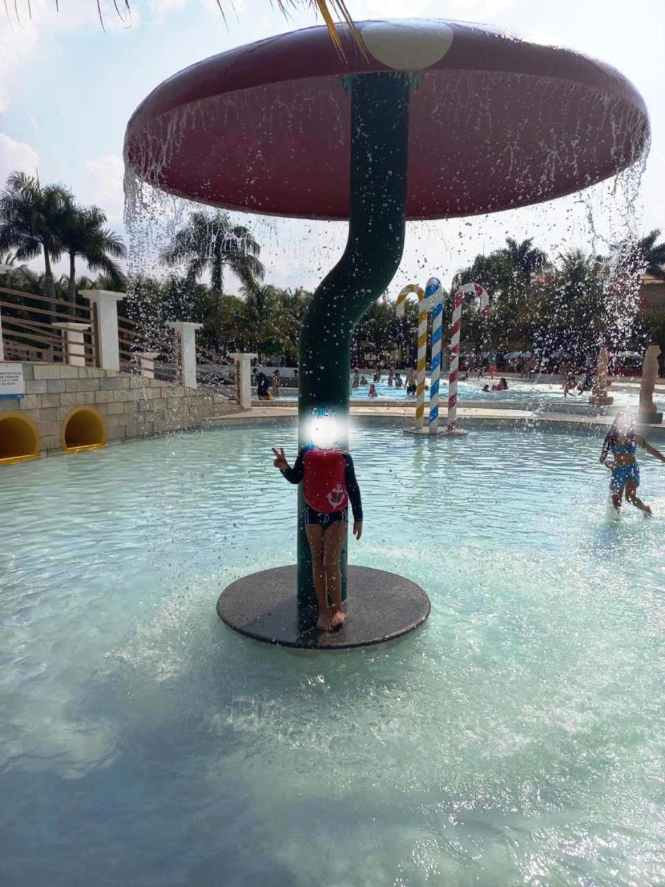 Lacqua Diroma - Piscina De Ondas Exclusiva Aparthotel